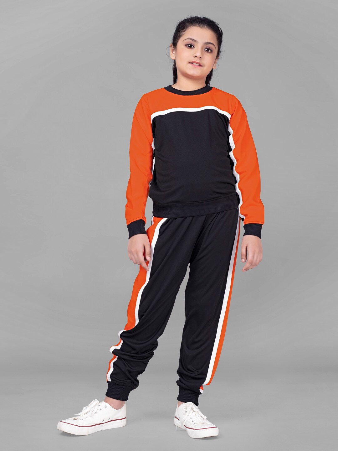 

FASHION DREAM Girls Colourblocked Sweatshirt with Trousers Clothing Set, Orange