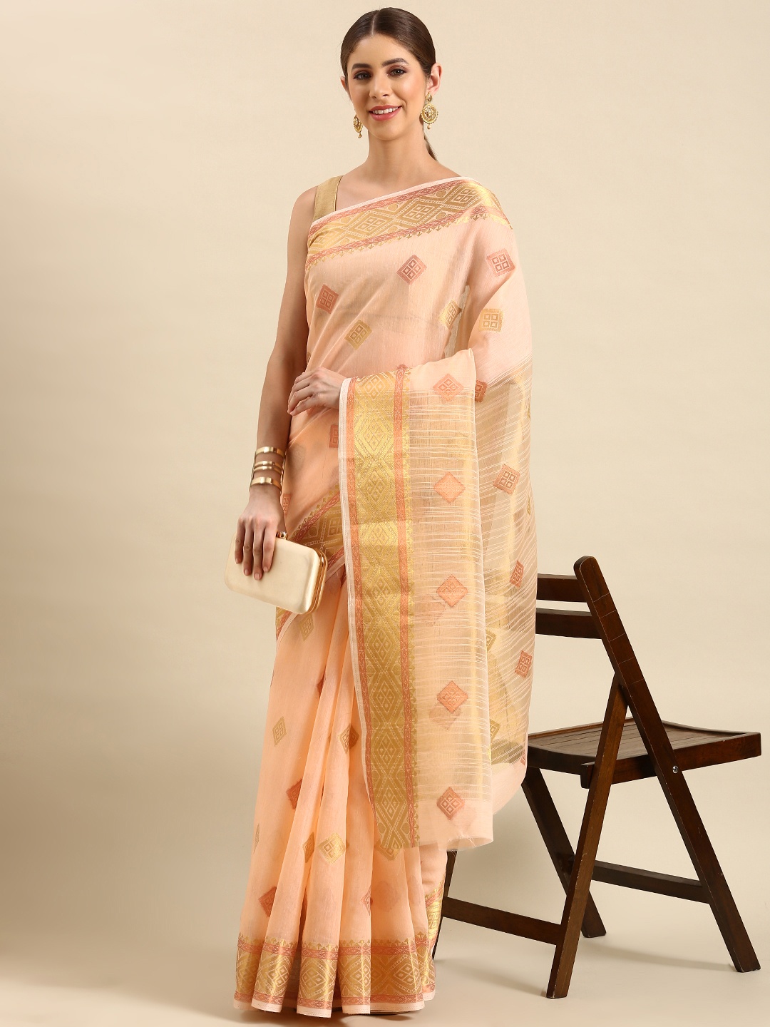 

SHANVIKA Geometric Woven Design Zari Chanderi Saree, Peach