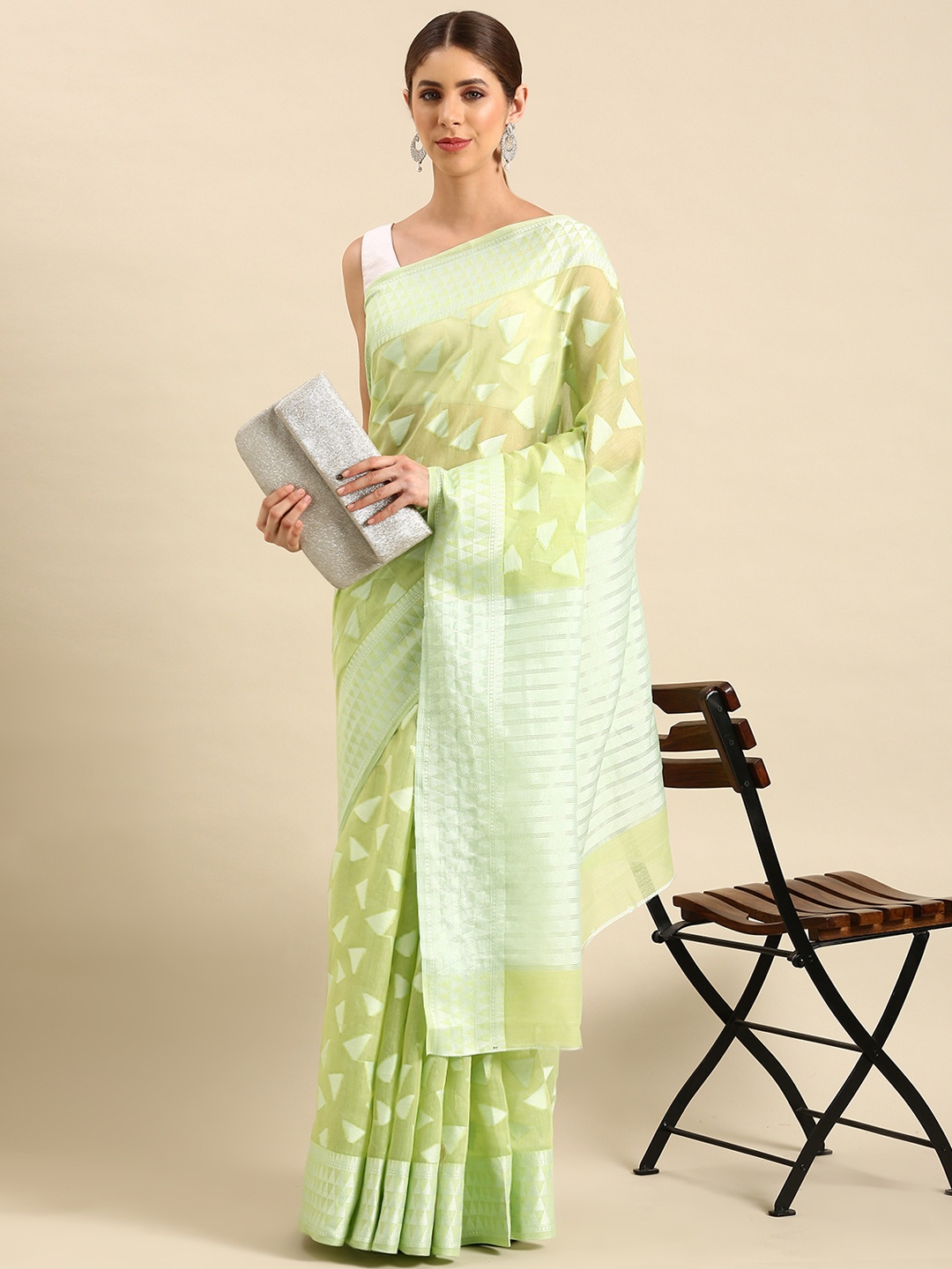 

SHANVIKA Woven Design Chanderi Saree, Green