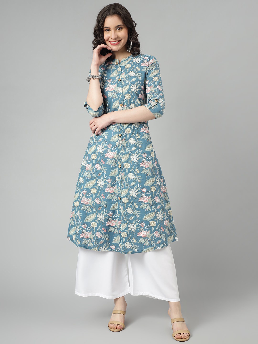 

KALINI Floral Printed Mandarin Collar Cotton Kurta, Blue