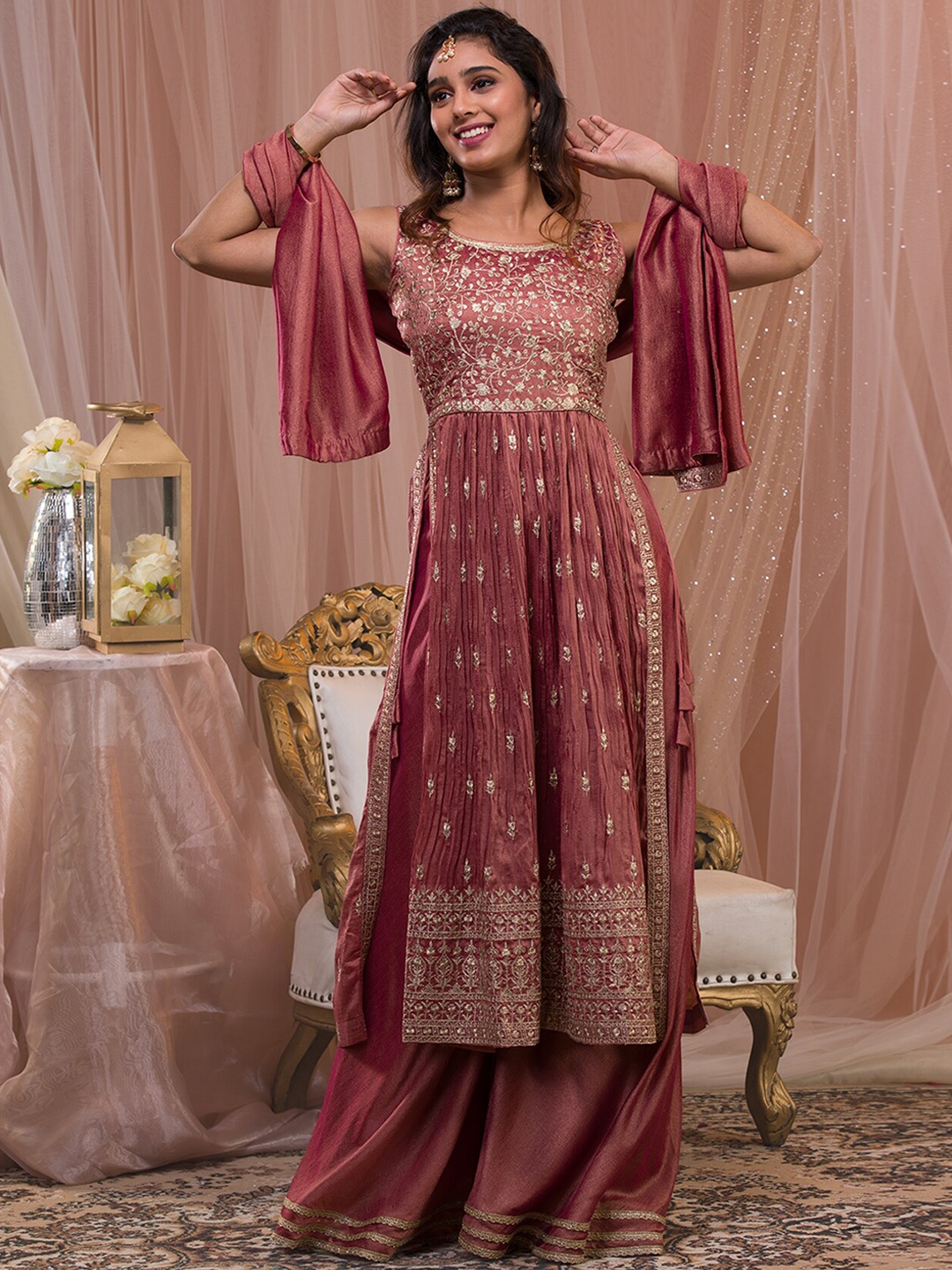 

Koskii Floral Embroidered High Slit Kurta with Palazzos & Dupatta, Pink