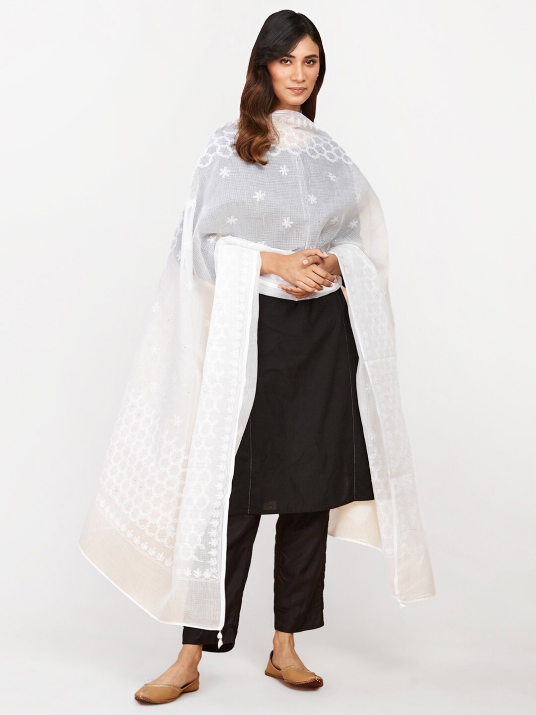 

Fabindia Ethnic Motifs Embroidered Cotton Silk Chikankari Dupatta, White