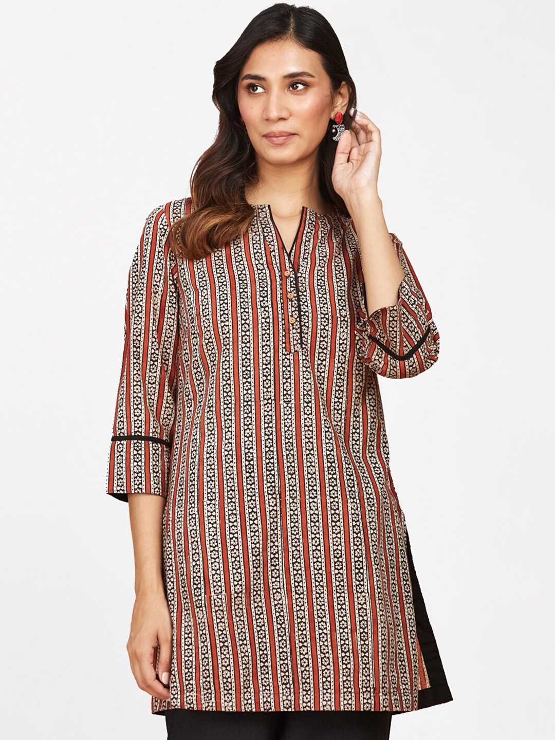 

Fabindia Ethnic Motif Printed Notched Neck Pure Cotton Kurti, Red
