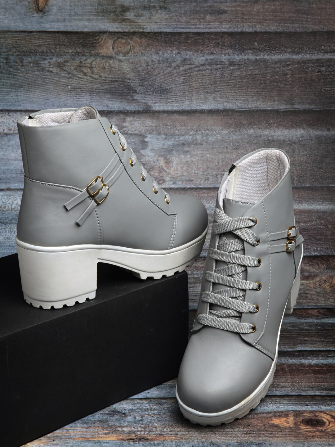 

DEAS Women Mid-Top Block Heeled Boots With Buckle Details, Grey