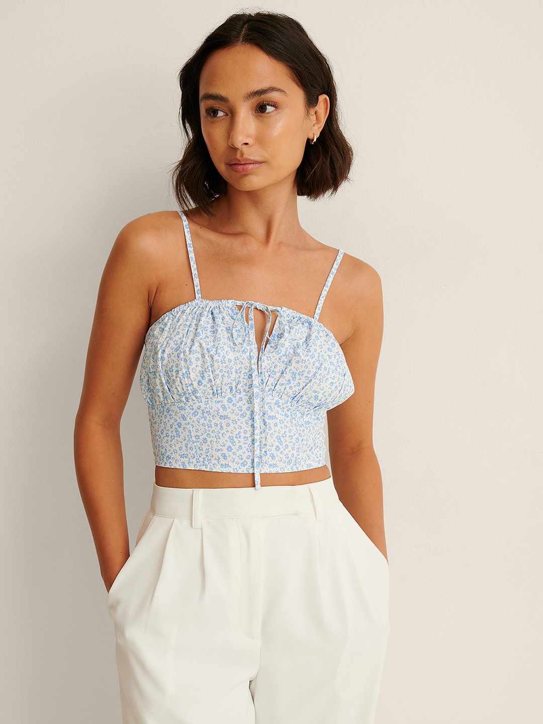 

NA-KD Blue & White Floral Print Cotton Empire Crop Top