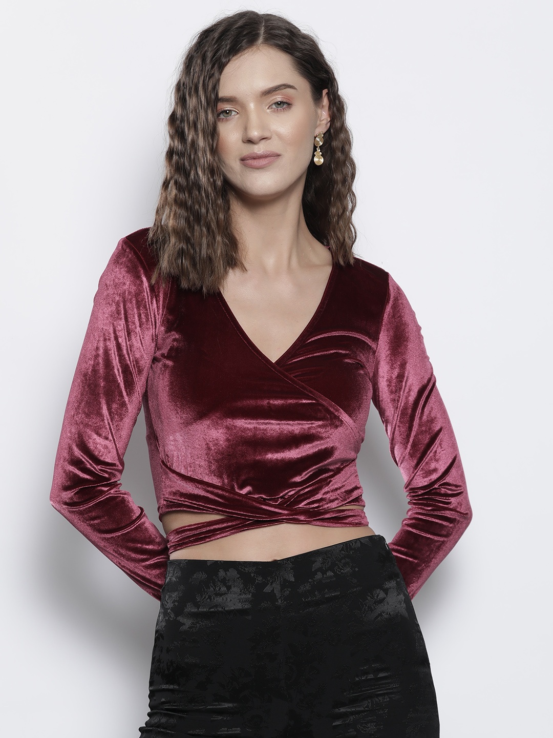 

NA-KD Velvet Wrap Crop Top, Burgundy