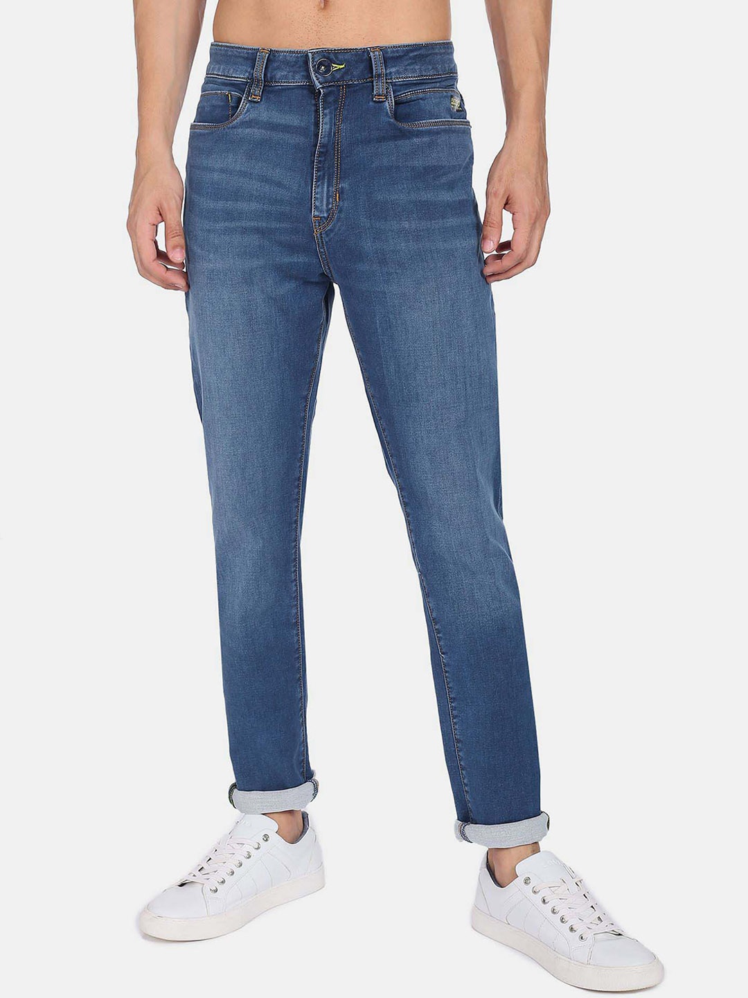 

Flying Machine Men Mid Rise Clean Look Light Fade Slim Fit Jeans, Blue