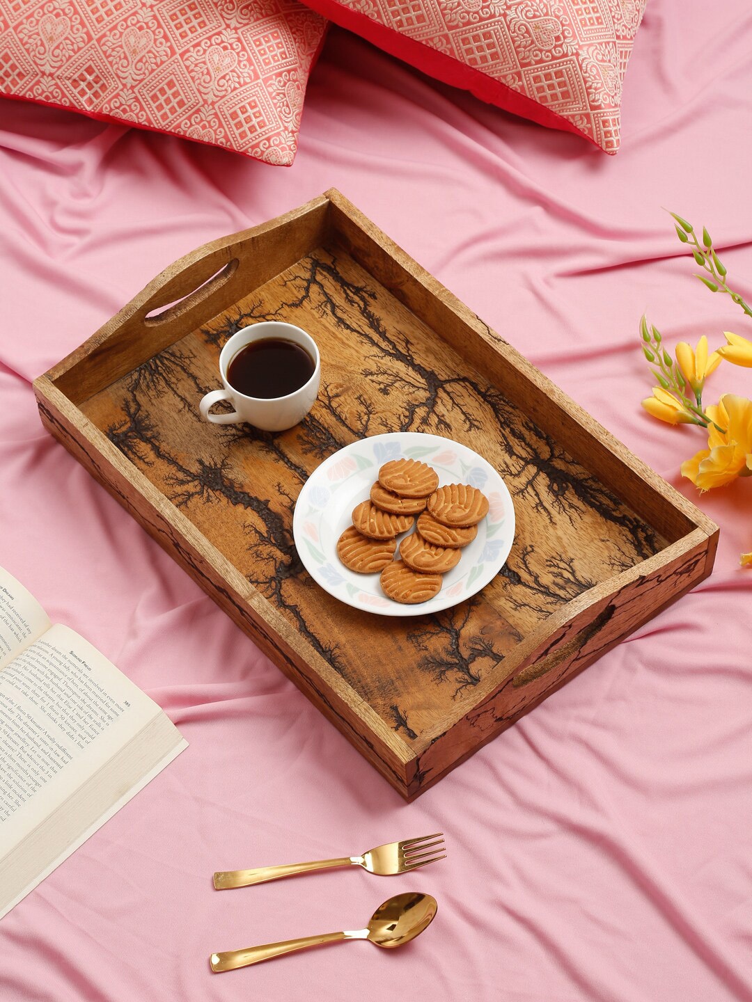 Hosta Homes Brown Carved Tree Pattern Natutal Wooden Tray With Handles