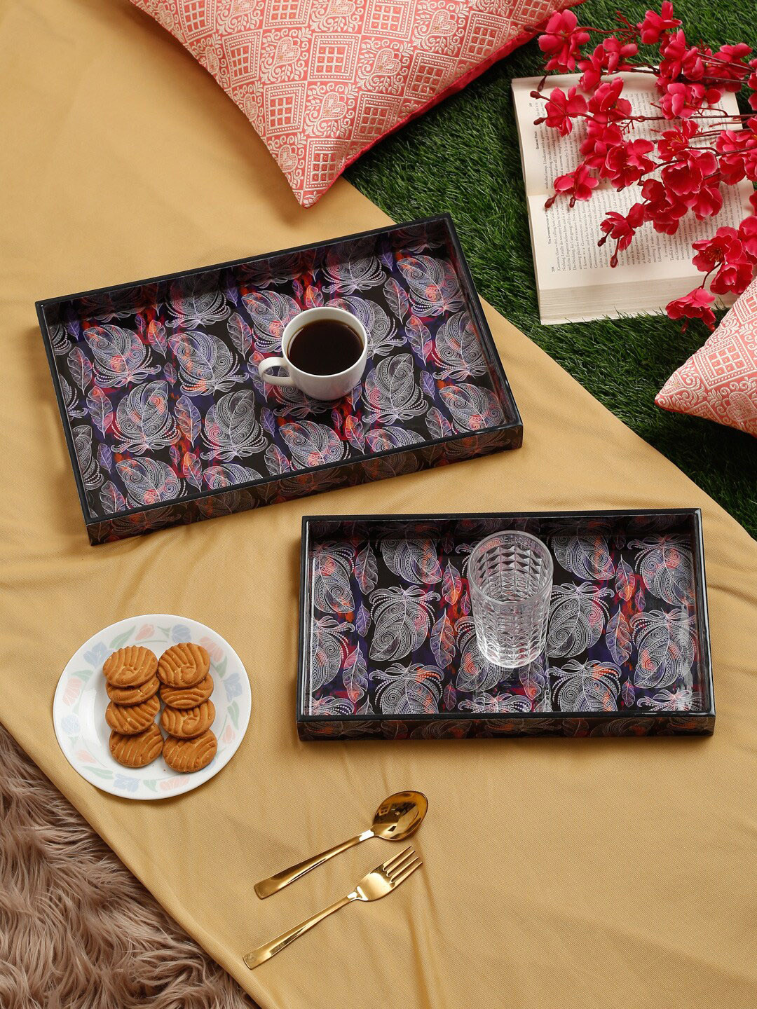 

HOSTA HOMES Black & Purple 2 Pieces Printed MDF Serving Trays