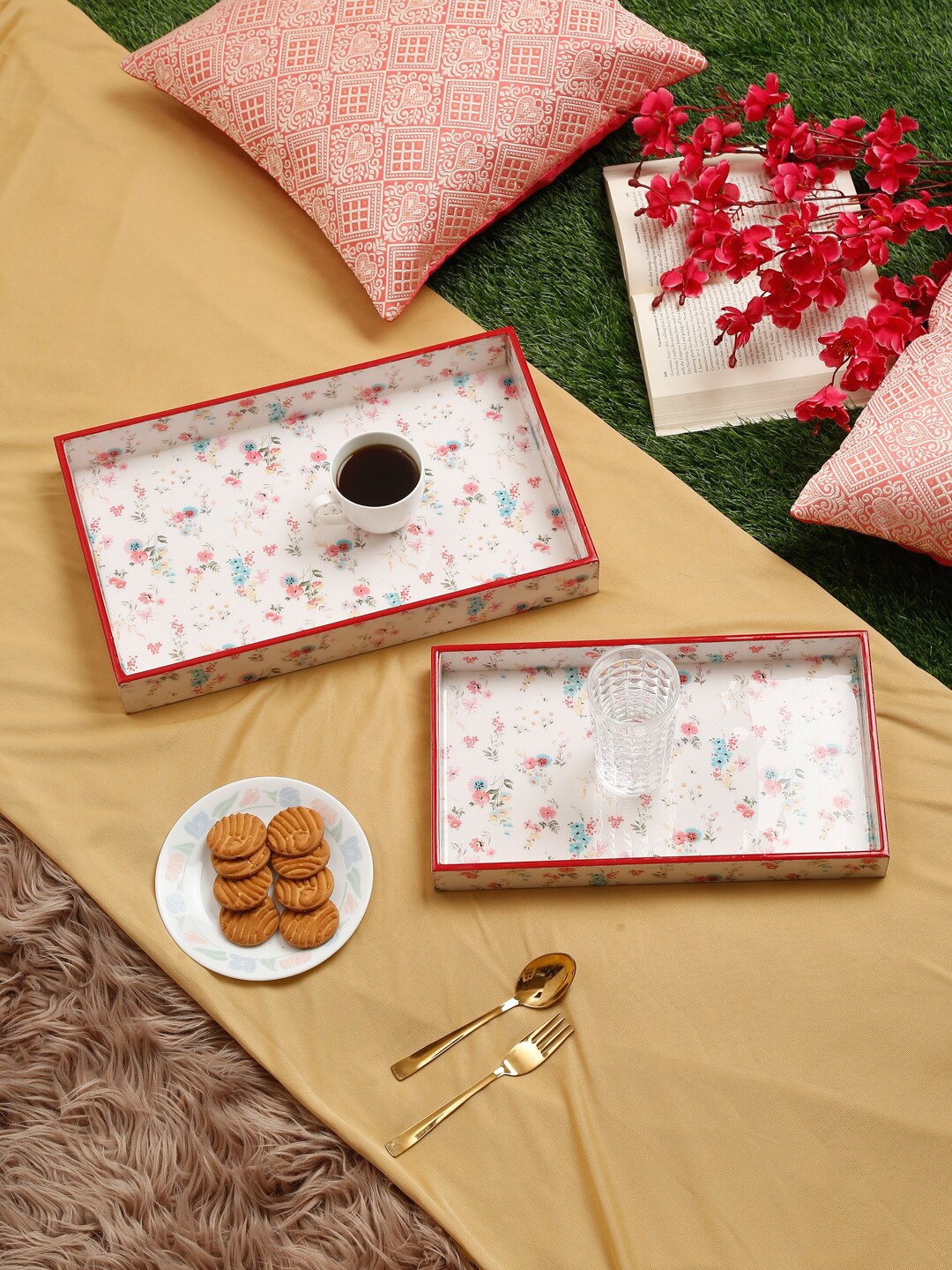 

HOSTA HOMES White & Pink 2 Pieces Printed MDF Serving Trays