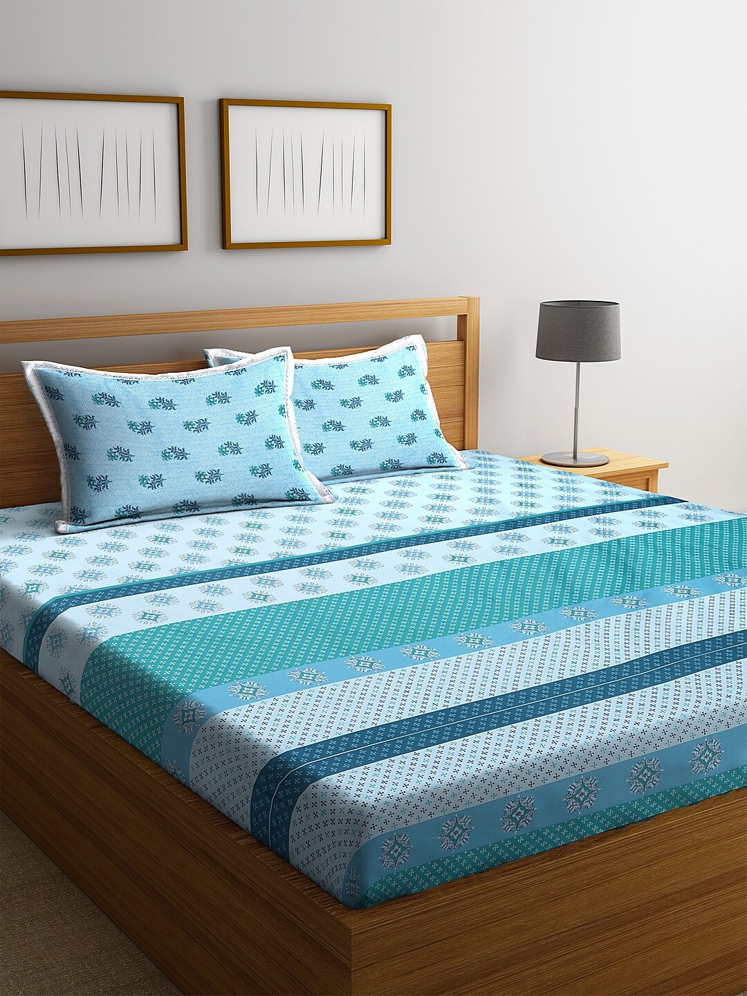 

Stylespace by Isha Blue Ethnic Motifs Cotton 260 TC King Bedsheet with 2 Pillow Covers