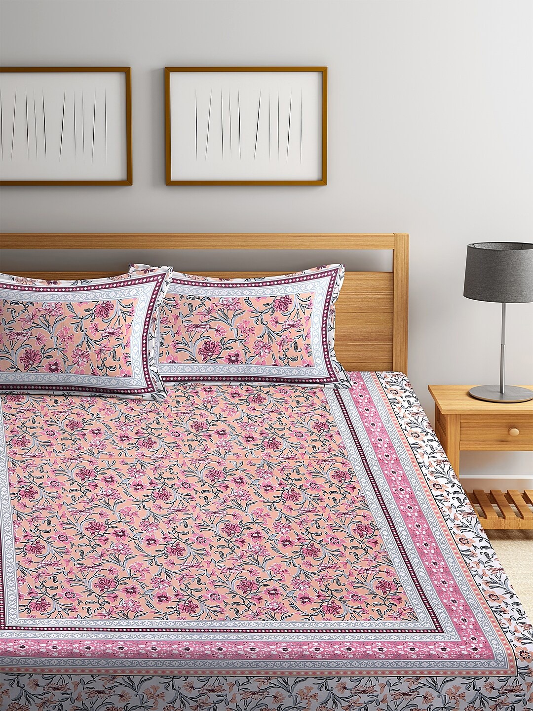 

Stylespace by Isha Peach-Coloured Floral 250 TC Cotton King Bedsheet with 2 Pillow Covers