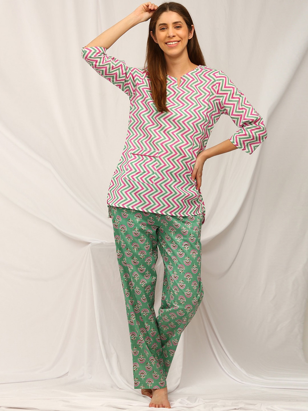 

Bannos Swagger Green & Pink Geometric Printed Pure Cotton Night Suit