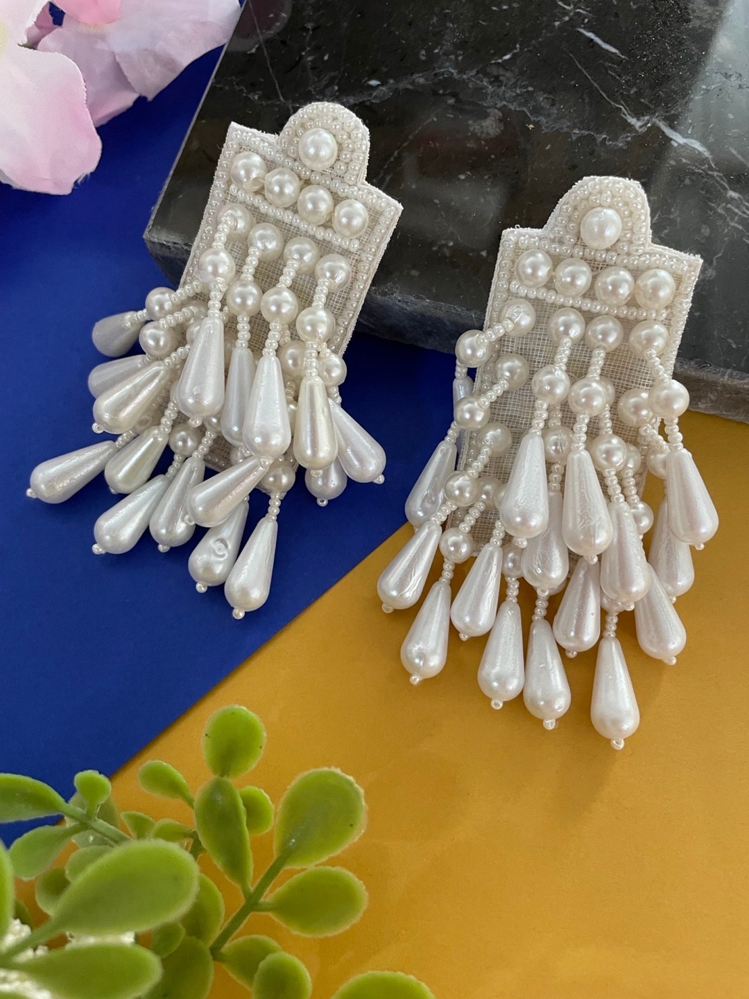 

Digital Dress Room Beaded Geometric Drop Earrings, White