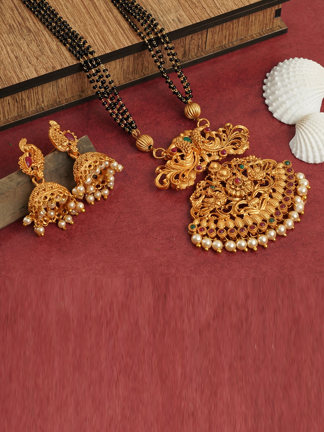 

LAFORWORD Gold-Toned Stone Studded Jewellery Set
