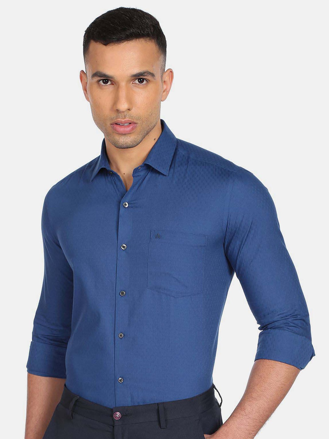 

Arrow Slim Fit Self Design Pure Cotton Formal Shirt, Blue