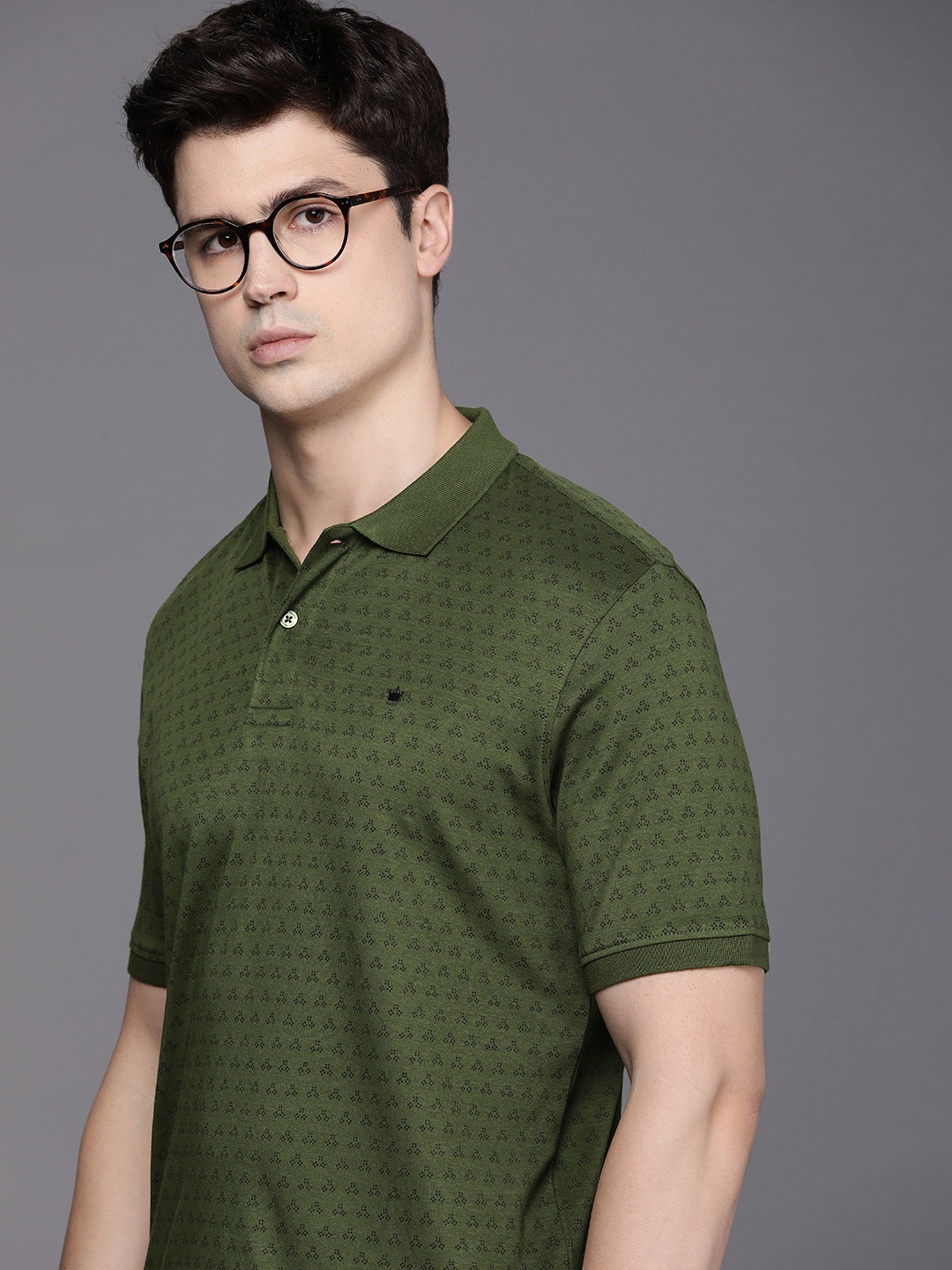 

Louis Philippe Geometric Printed Pure Cotton Polo Collar T-shirt, Olive