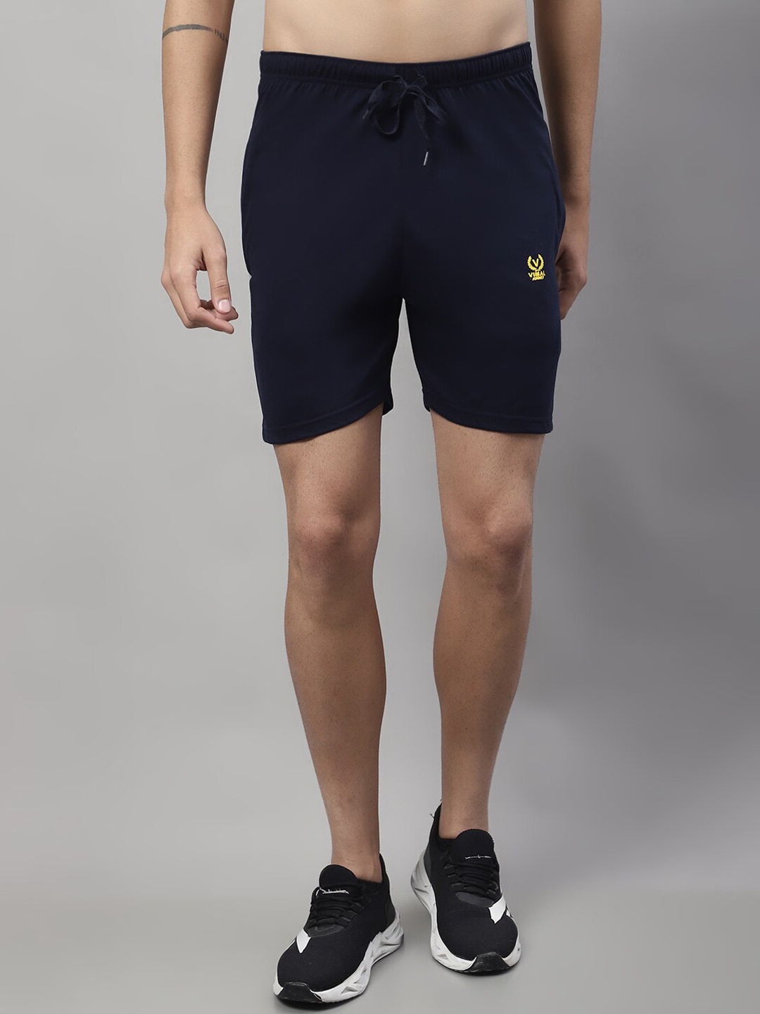 

MACK JONNEY Men Mid-Rise Above Knee Sports Shorts, Navy blue