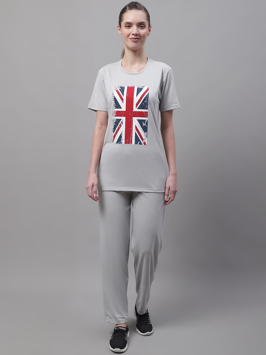 MACK JONNEY Printed T-shirt With Track Pants, Grey