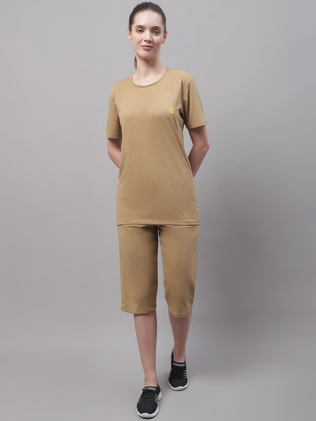 

VIMAL JONNEY Cotton T-Shirt With Capris Co-Ords, Beige