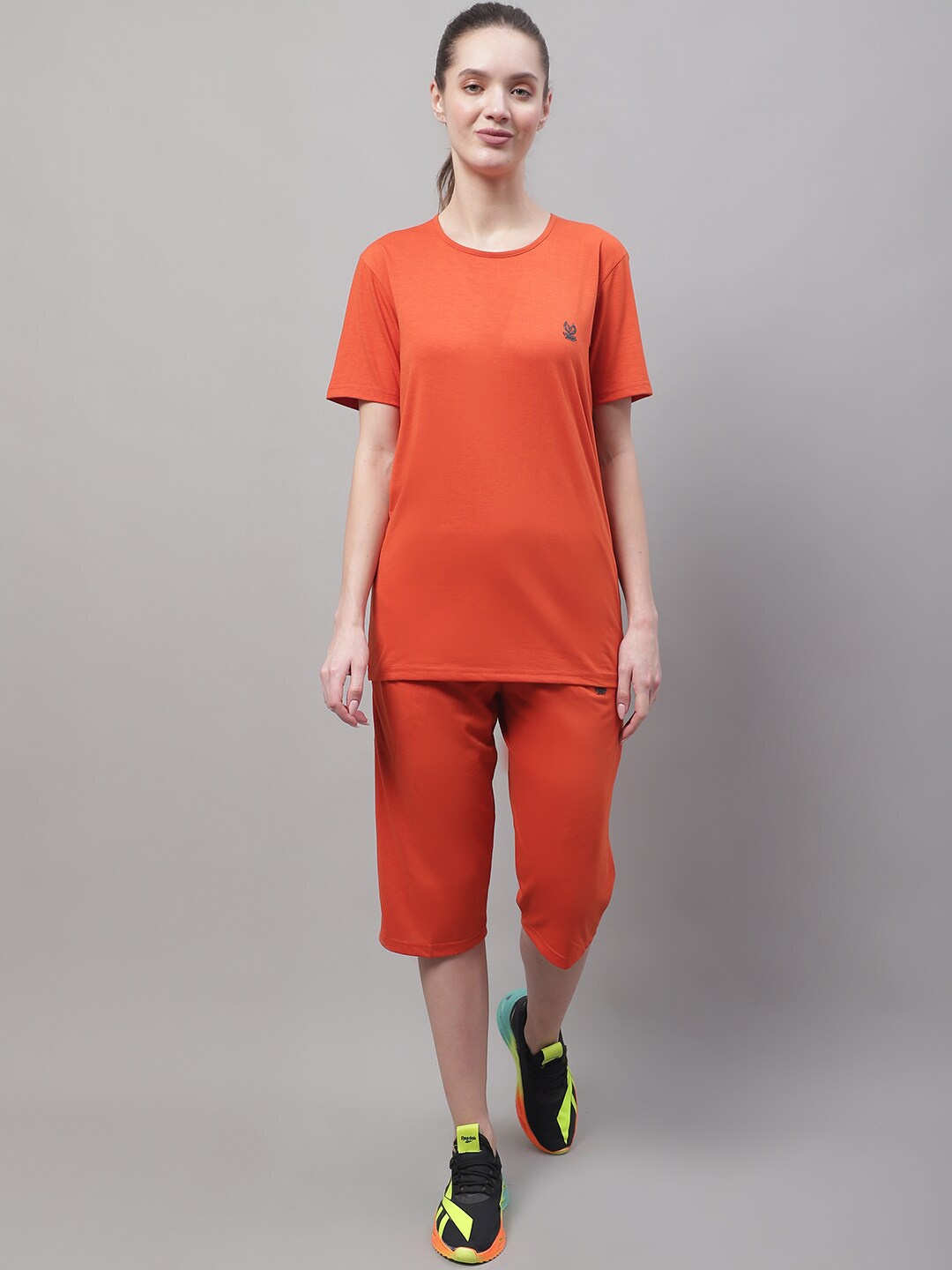

MACK JONNEY Round Neck Short Sleeves Sports T-shirt With Capri Co-Ords, Orange