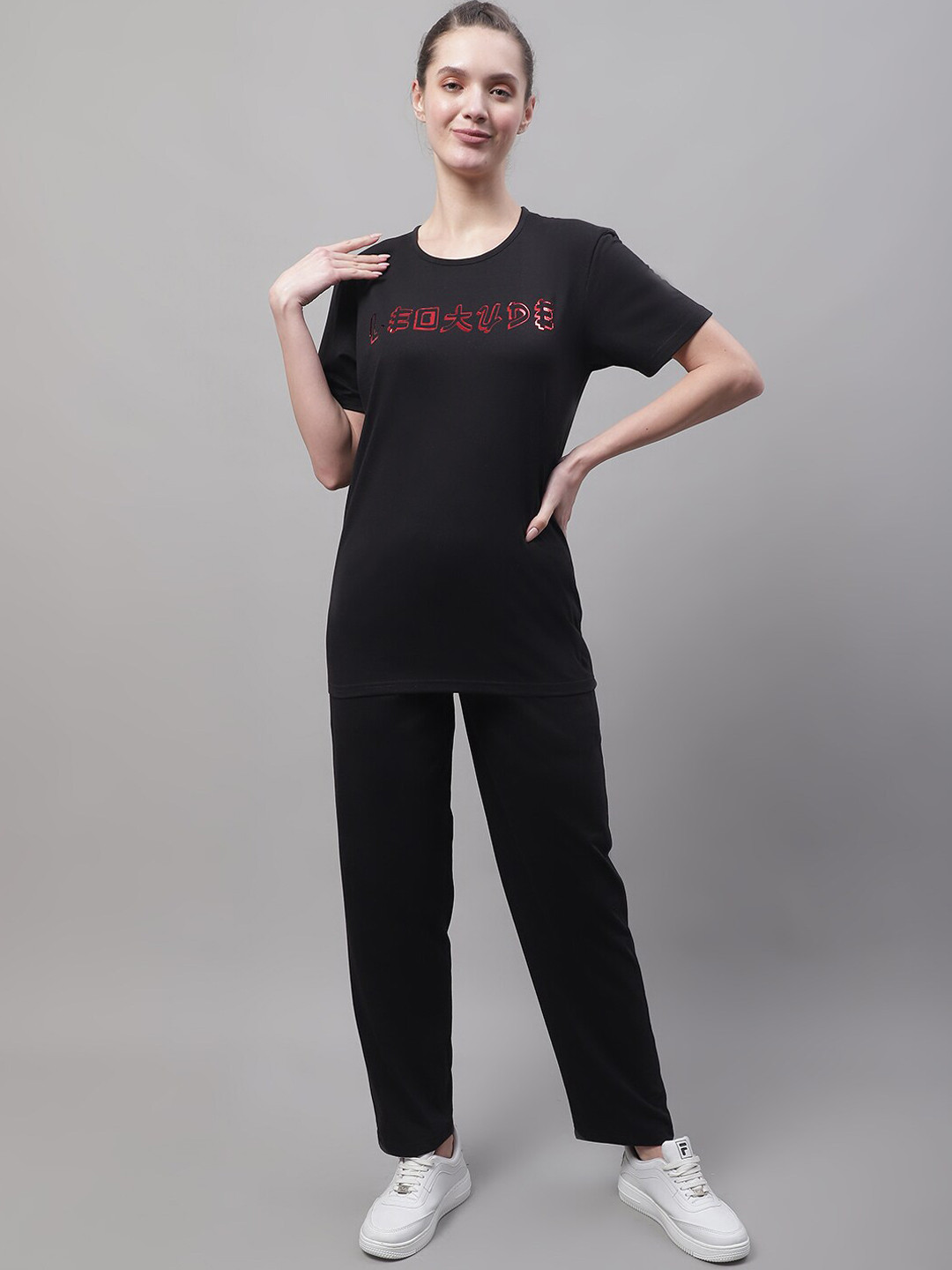 

Vimal Jonney Printed Cotton Round-Neck T-Shirt With Straight Pants Co-Ords, Black