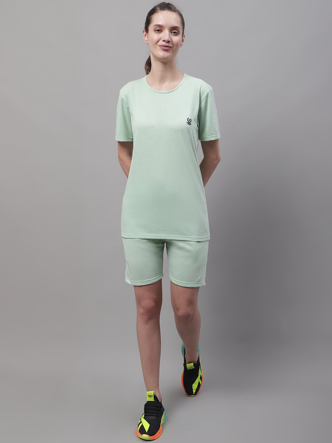 

VIMAL JONNEY Cotton T-Shirt & Shorts, Green