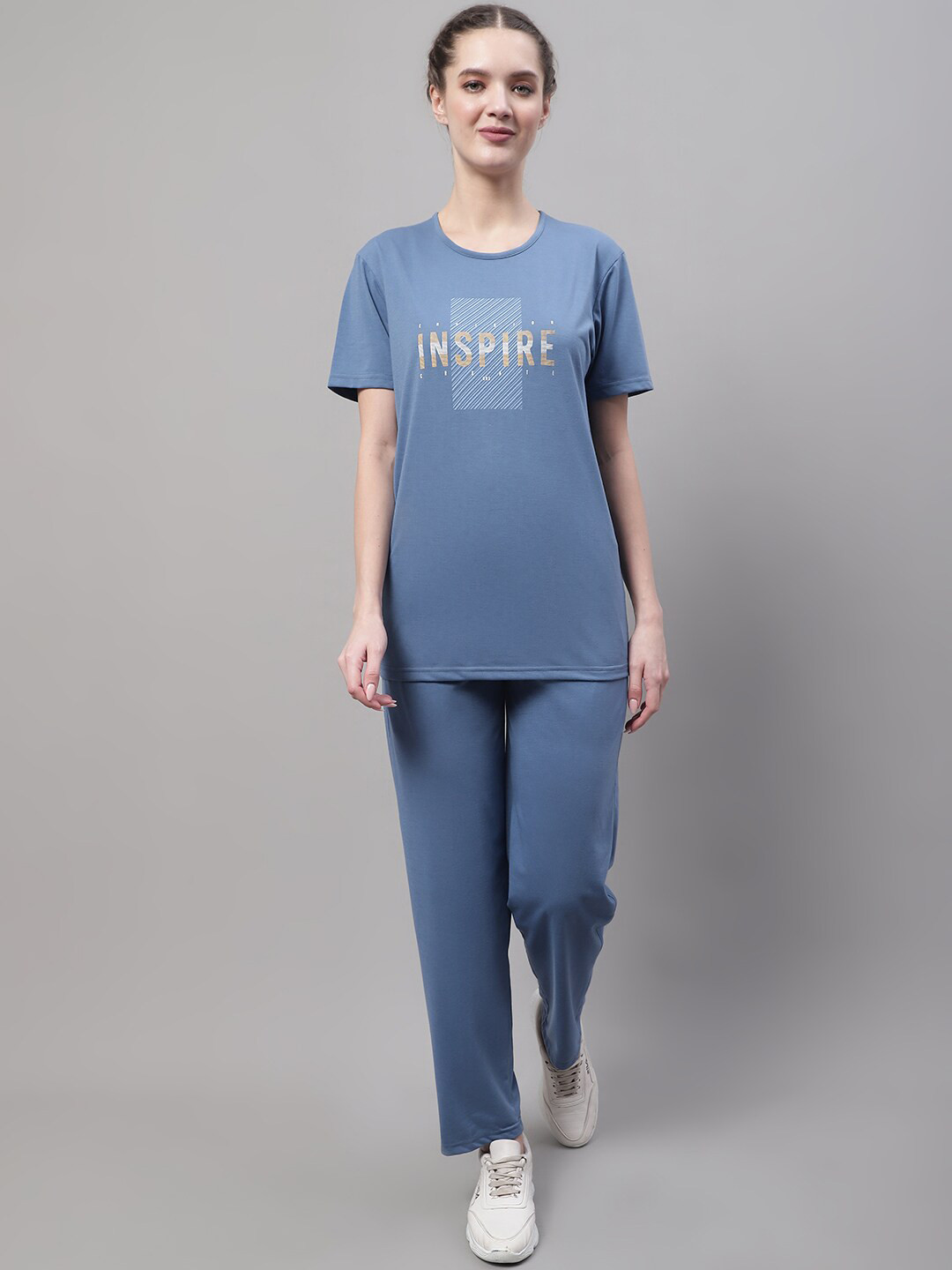 

VIMAL JONNEY Printed T-shirt & Trackpant, Grey