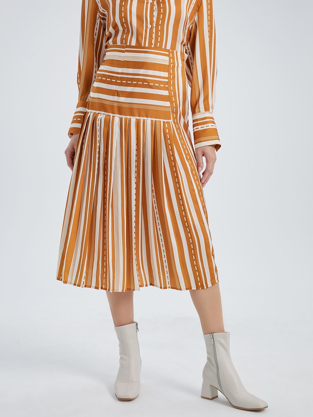 

Urban Revivo Striped A-Line Midi Skirt, Mustard