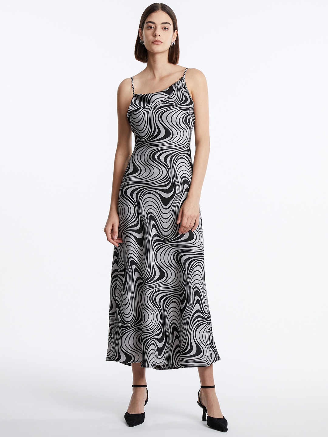 

Urban Revivo Print A-Line Midi Dress, Black