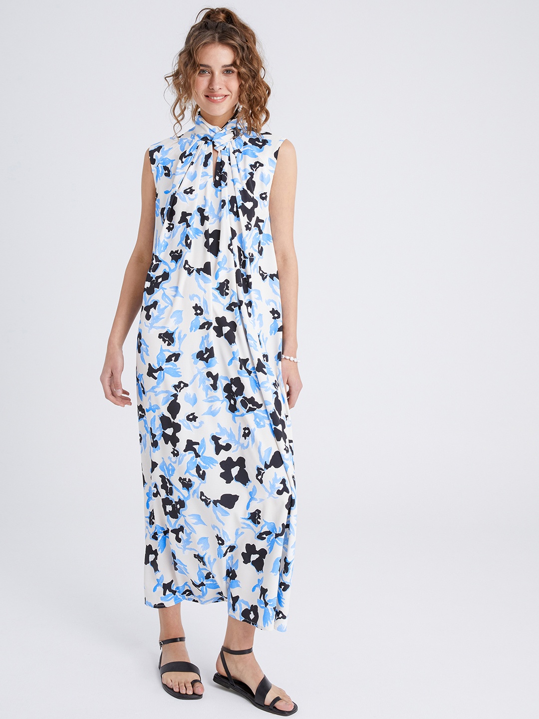 

Urban Revivo Floral Print Cut Out Detail A-Line Midi Dress, White