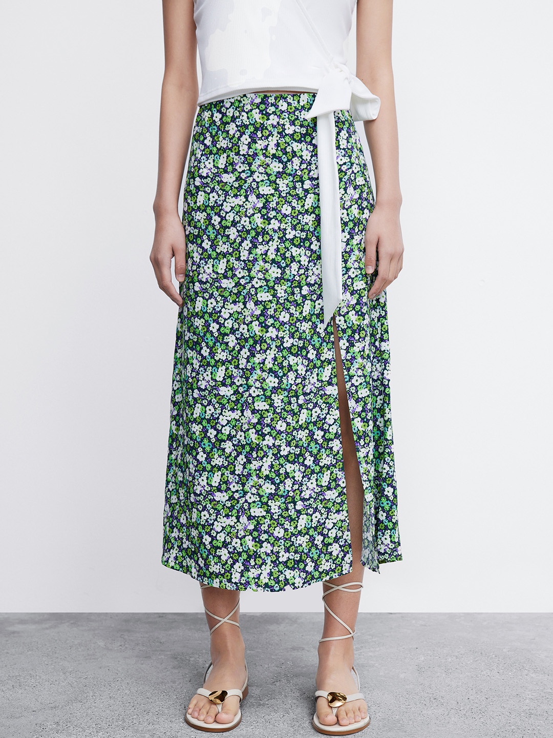 

Urban Revivo Floral Print Split Hem Midi Skirt, Green