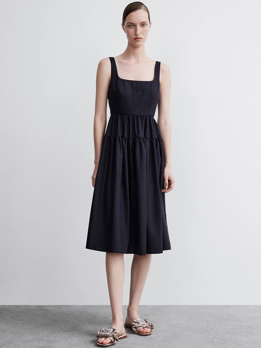 

Urban Revivo Tiered A-Line Dress, Black