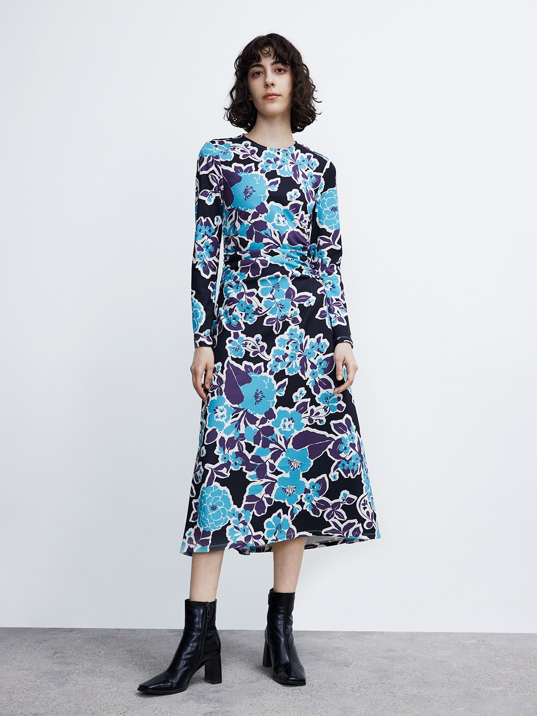 

Urban Revivo Floral Print A-Line Midi Dress, Blue