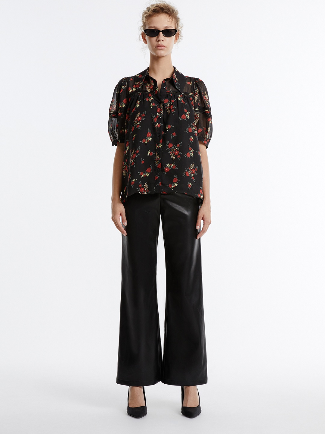 

Urban Revivo Floral Opaque Printed Casual Shirt, Black