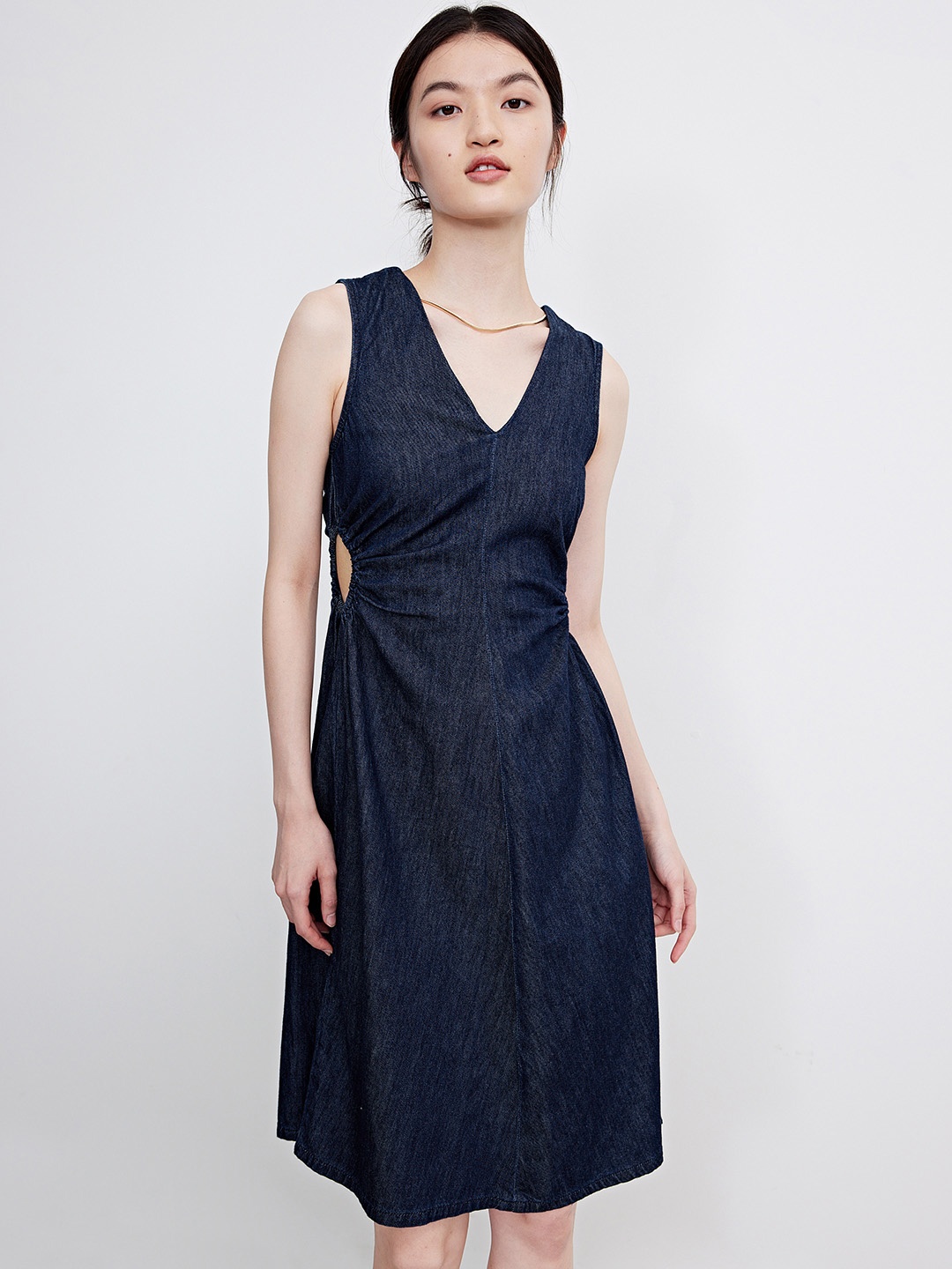 

Urban Revivo Pure Cotton Denim A-Line Dress, Blue