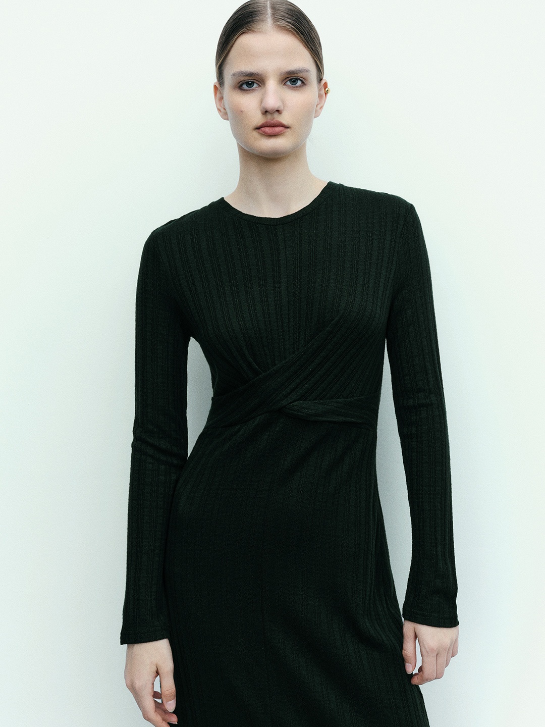 

Urban Revivo Knotted Knit Midi Dress, Green