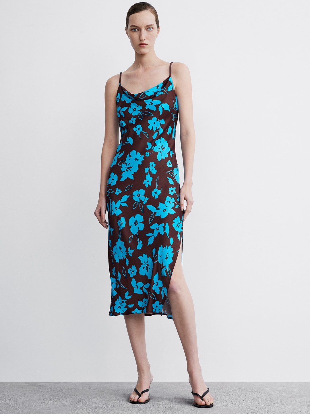 

Urban Revivo Floral Print Slit Sheath Midi Dress, Blue