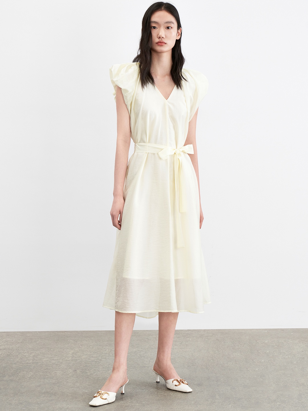 

Urban Revivo Puff Shoulders Belted A-Line Midi Dress, Yellow