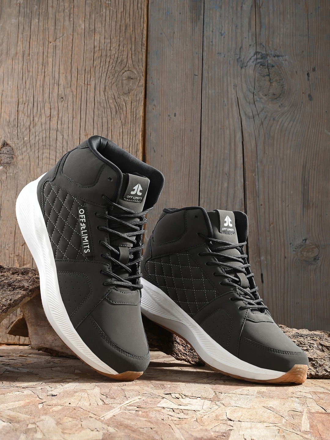 

OFF LIMITS Men Textured Mid Top Lightweight Contrast Sole Sneakers, Grey