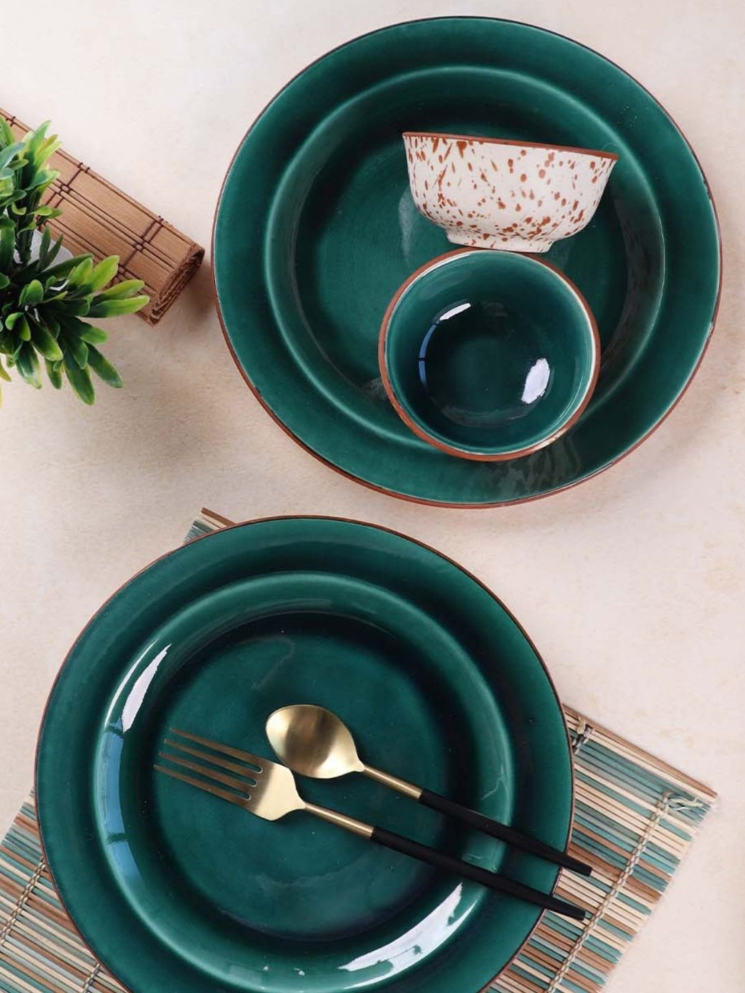 

VarEesha Green & Brown 4-Pieces Printed Ceramic Glossy Dinner Set