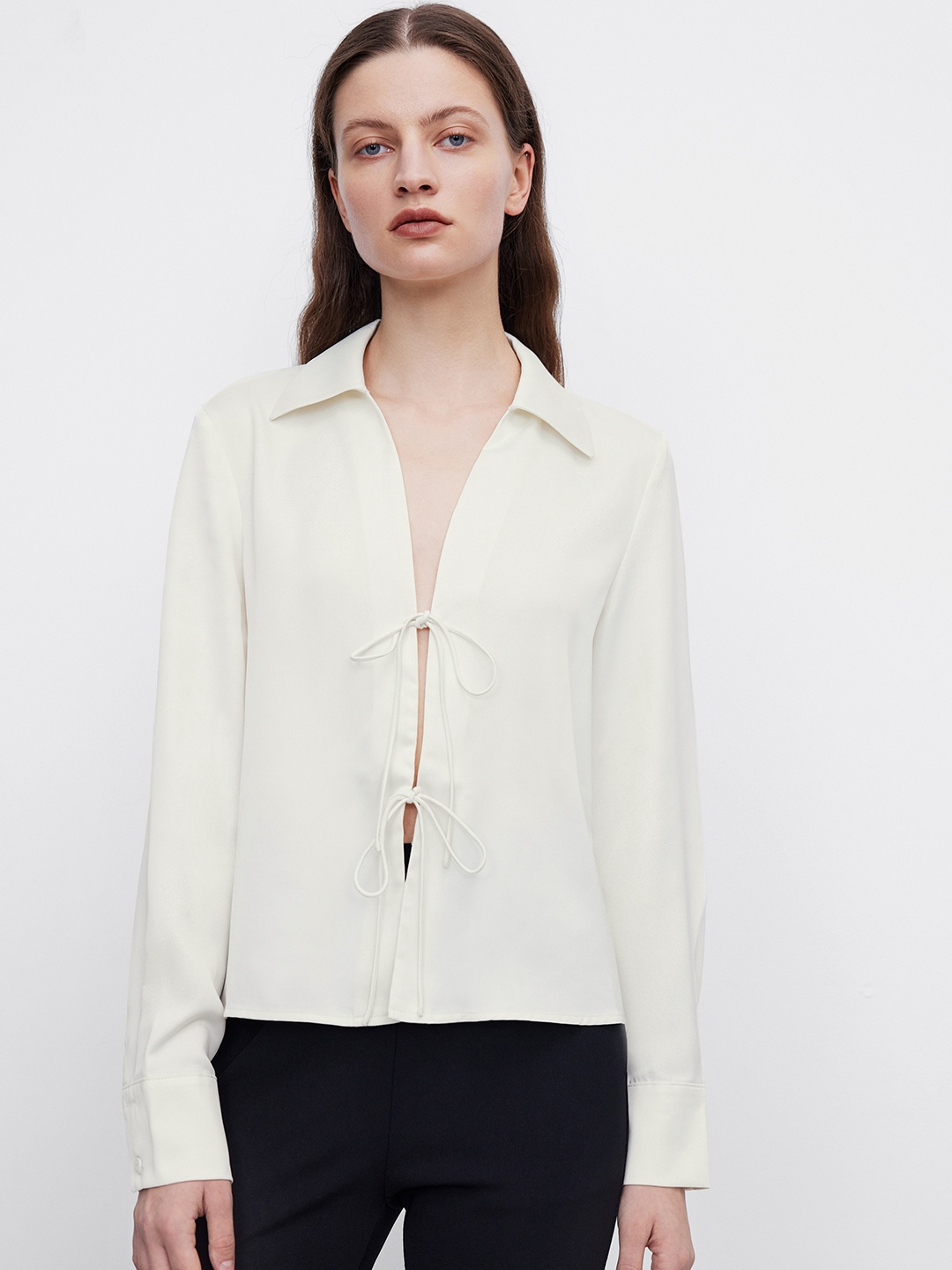 

Urban Revivo Spread Collar Tie Front Top, Off white