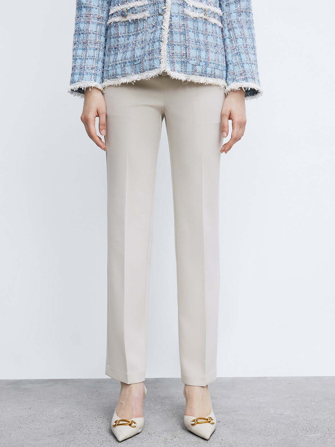 

Urban Revivo Women Straight Fit High-Rise Belted Trousers, Off white