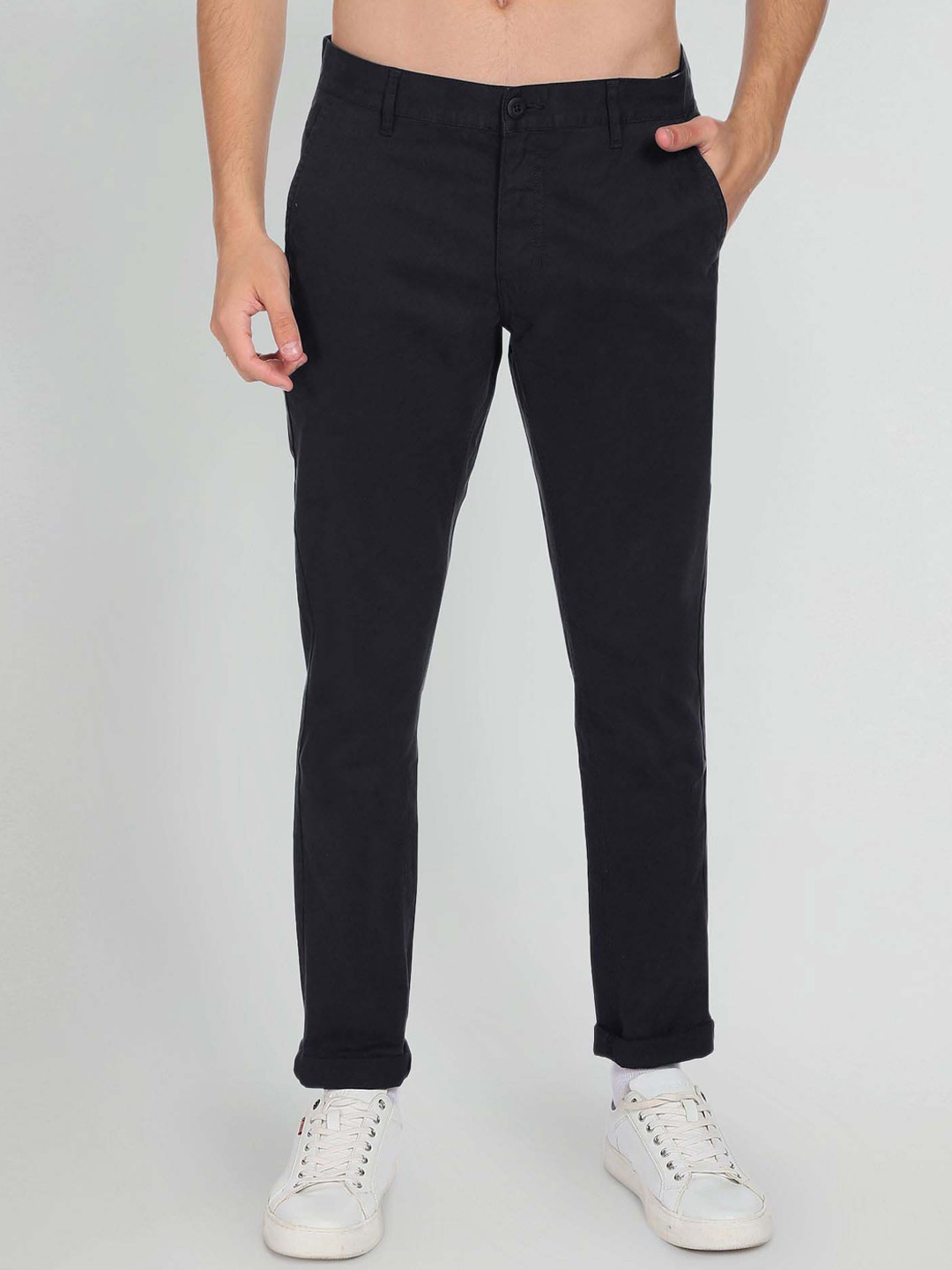 

Flying Machine Men Mid Rise Plain Cotton Regular Trousers, Black