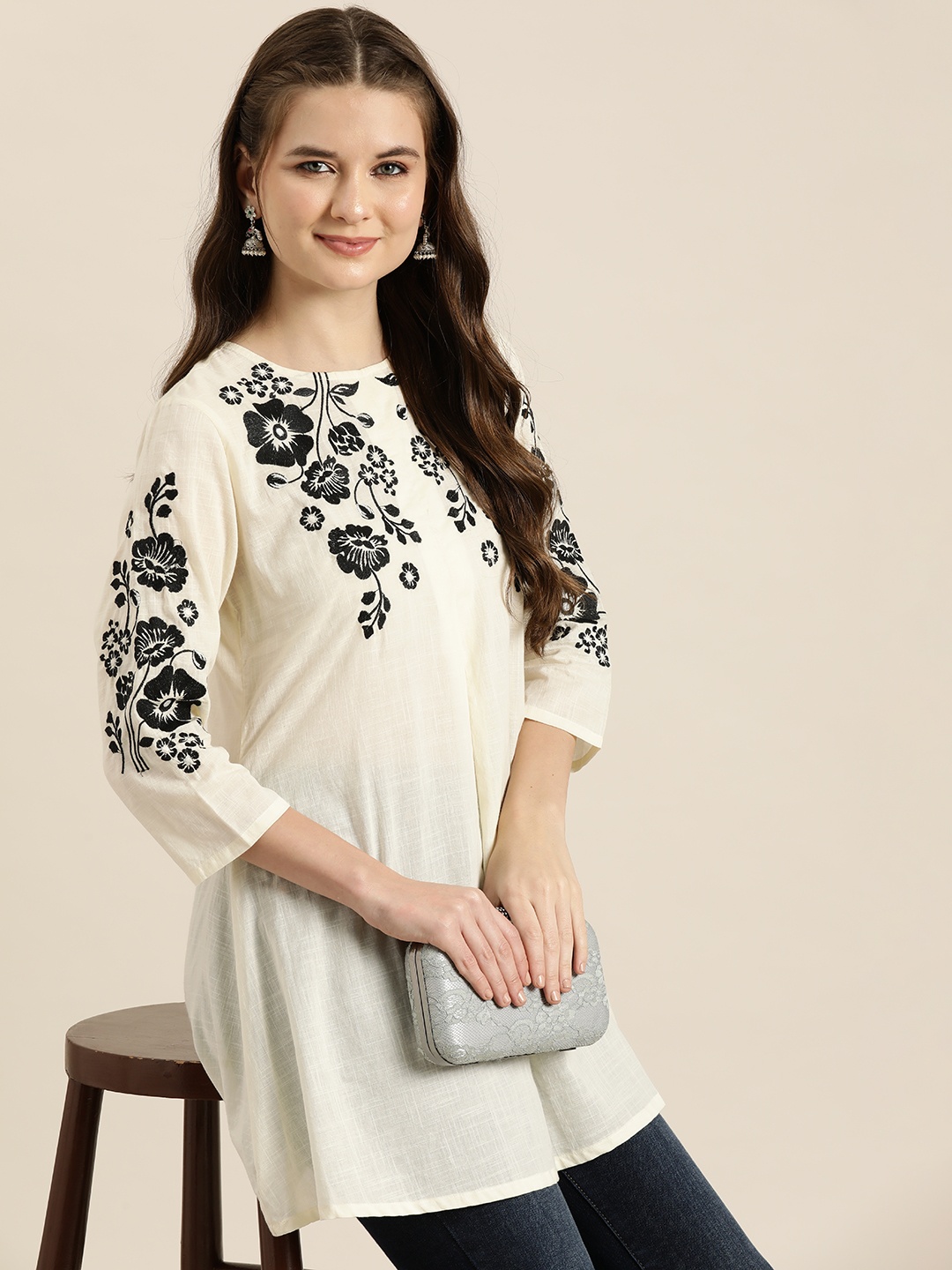 

HERE&NOW Floral Embroidered Pure Cotton Kurti, Off white