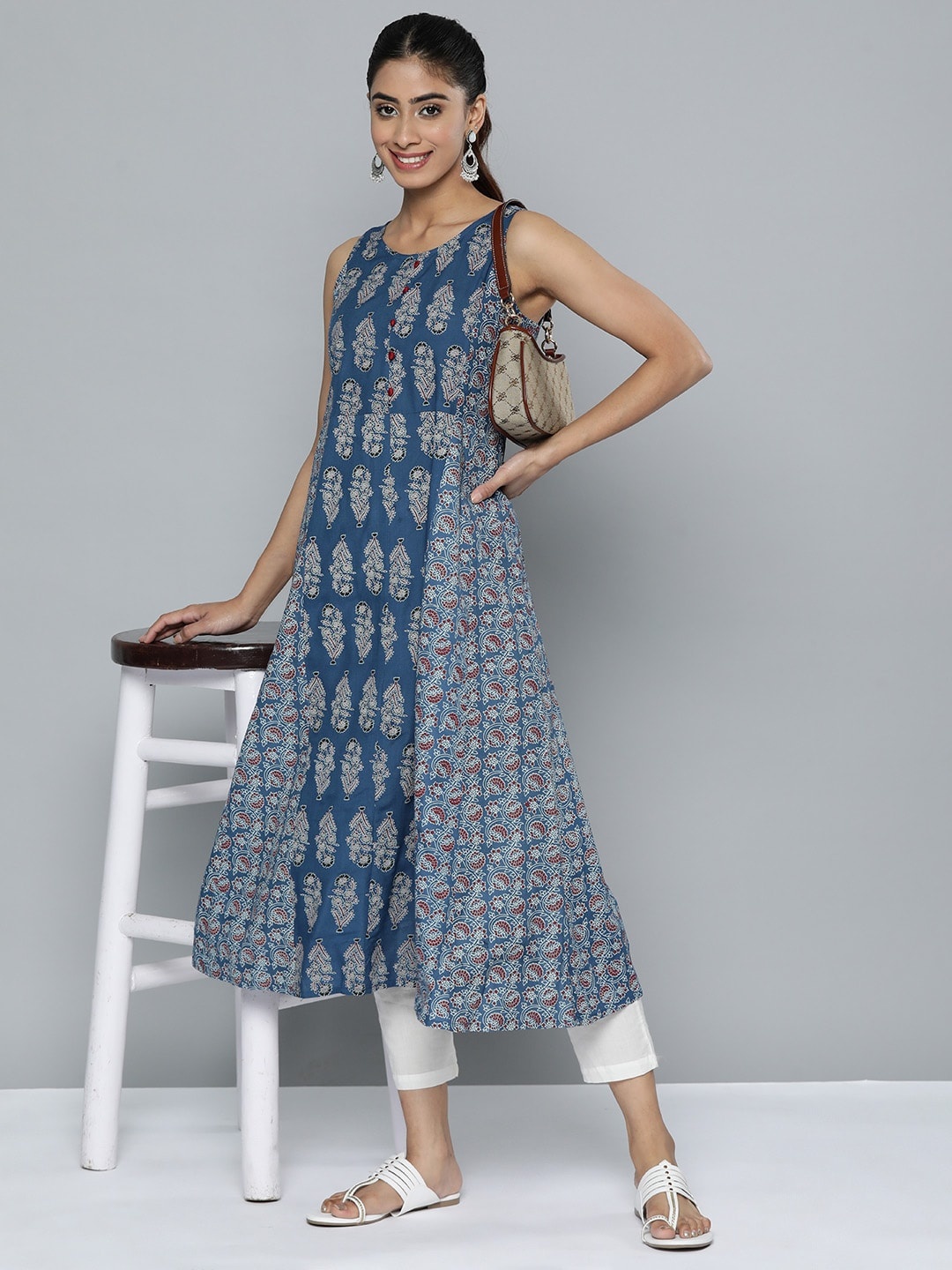 

HERE&NOW Women Ethnic Motifs Printed Kurta, Navy blue