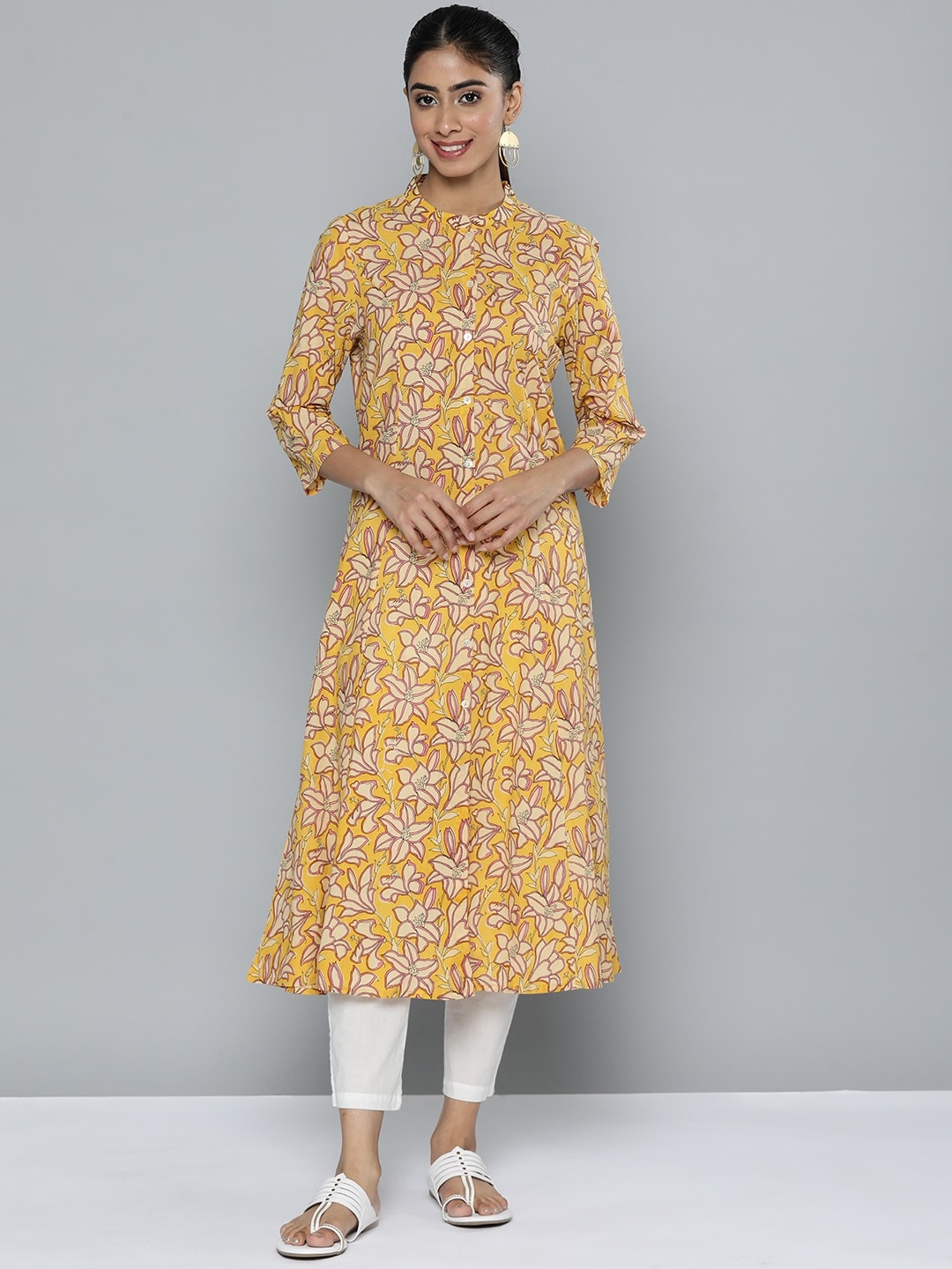 

HERE&NOW Pure Cotton Floral Printed Floral Kurta, Mustard