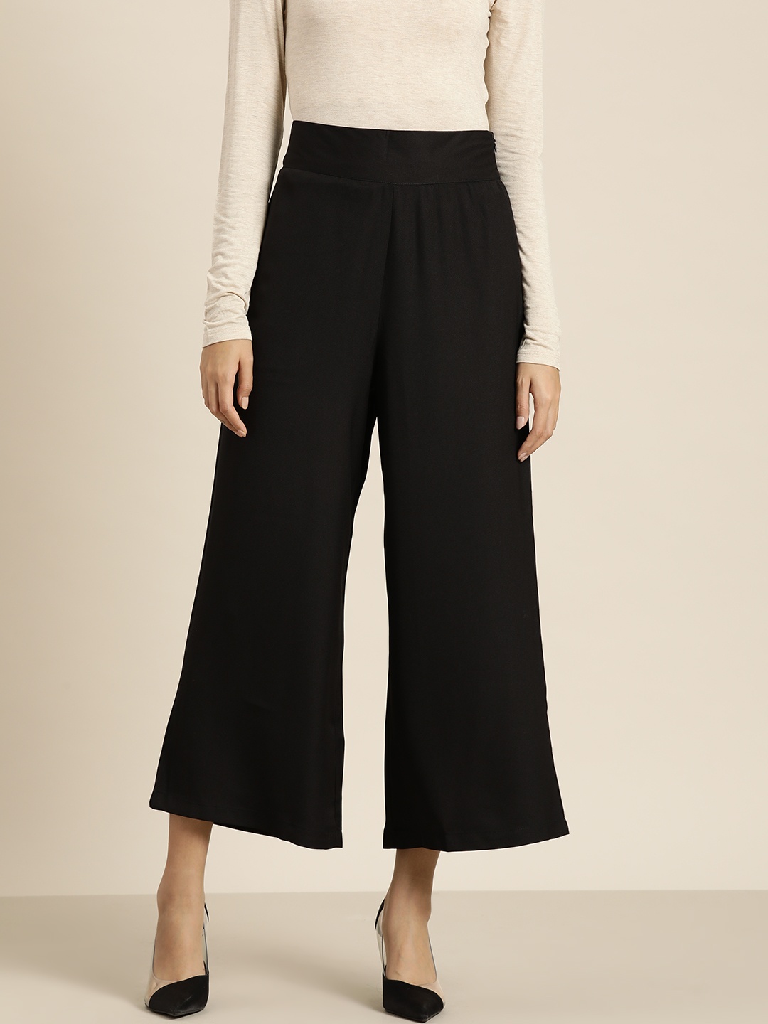 

her by invictus Women Mid-Rise Flared Cropped Parallel Trousers, Black