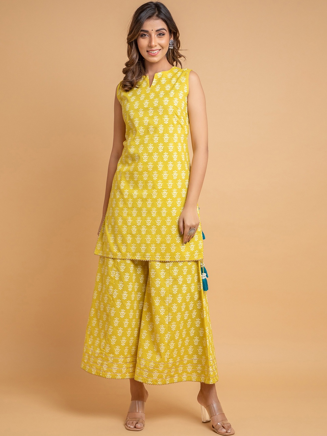 

SUTI Printed Pure Cotton Notched Neck Straight Kurta with Palazzos, Yellow