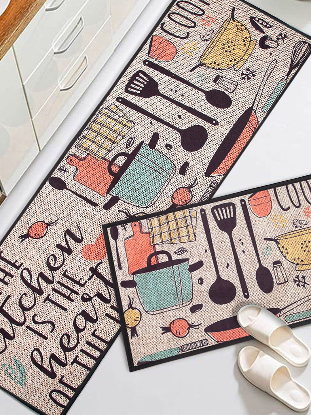 

AAZEEM Beige 2-Pieces Printed Floor Runner & Mat